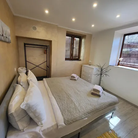 Dimant Apartment